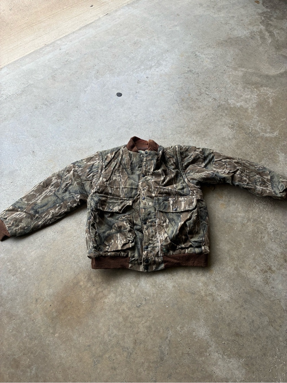 Vintage 90s Mossy Oak Treestand camo bomber jacket size L Made in the USA